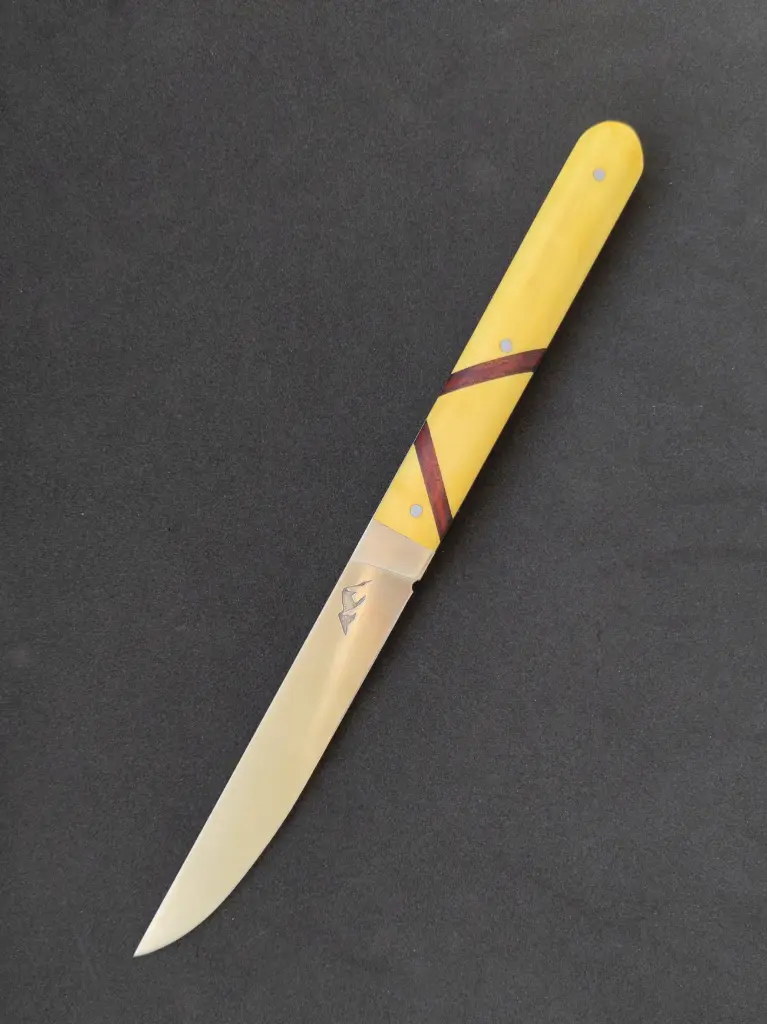 Couteau de table - assemblage double biseau buis et sipo 